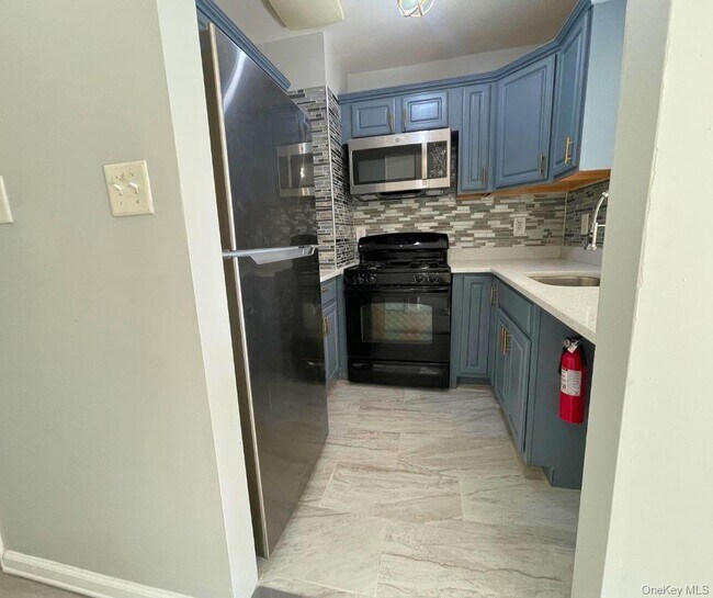 Building Photo - 1467 St Marks Ave