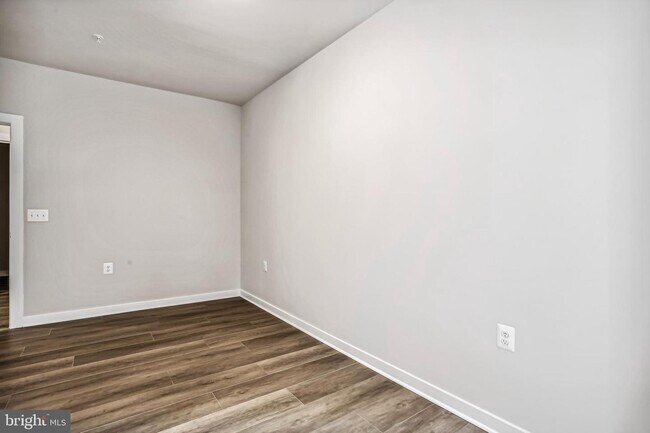 Building Photo - 1675 Bandit Loop