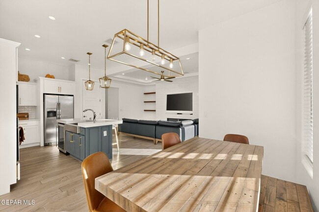 Building Photo - 905 Witton Pl