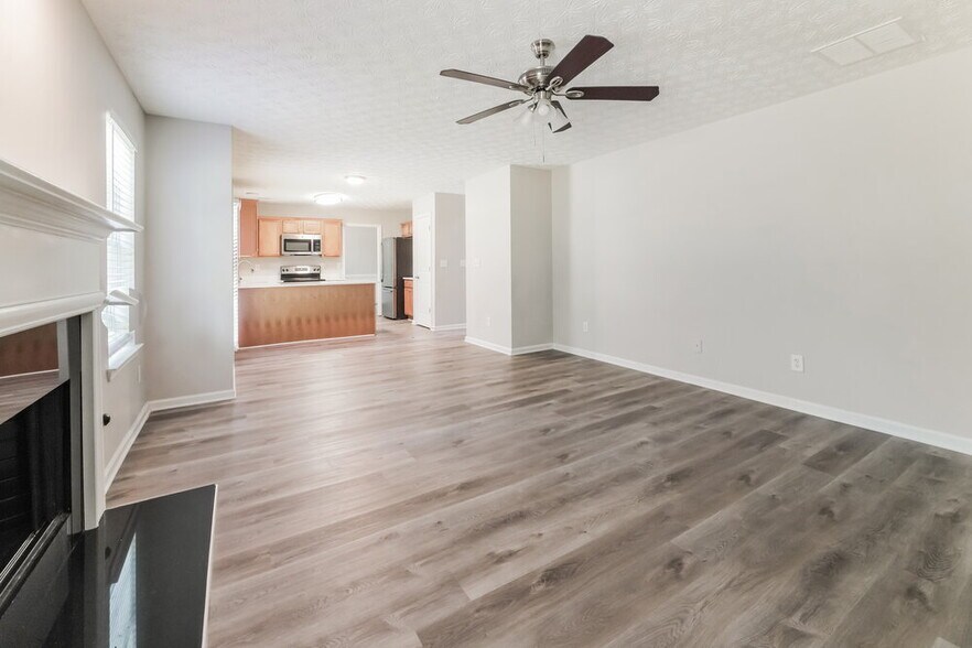 Building Photo - 712 Tullamore Way