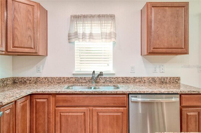 Building Photo - 3810 Exeter Ln