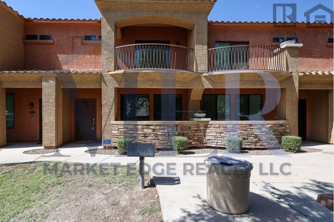 Building Photo - 3Bed/2.5Bath Condo at 35th Ave/Deer Valley...