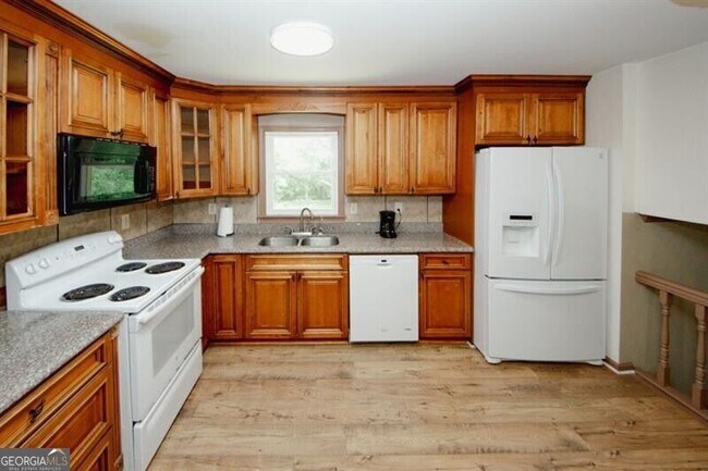Building Photo - 4033 Scenic Mountain Dr SW