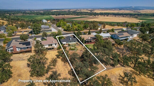 Building Photo - Beautiful Home w/ Panoramic Views!!  (Lake...