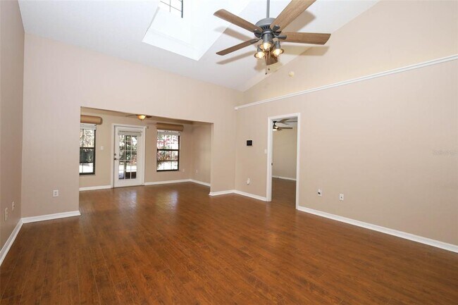 Building Photo - 2021 Arbor Way