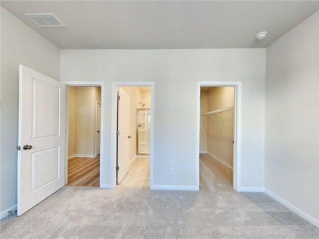 Building Photo - 321 Sammon Wy