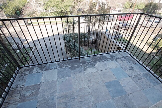 Building Photo - 1317 Bomar St