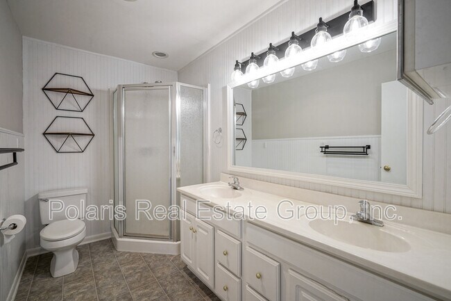 Building Photo - 40 Bailey Ct