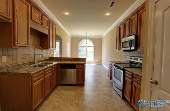 Building Photo - 13176 Arbor Ridge Dr