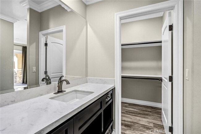 Building Photo - 3329 E Virginia Ave