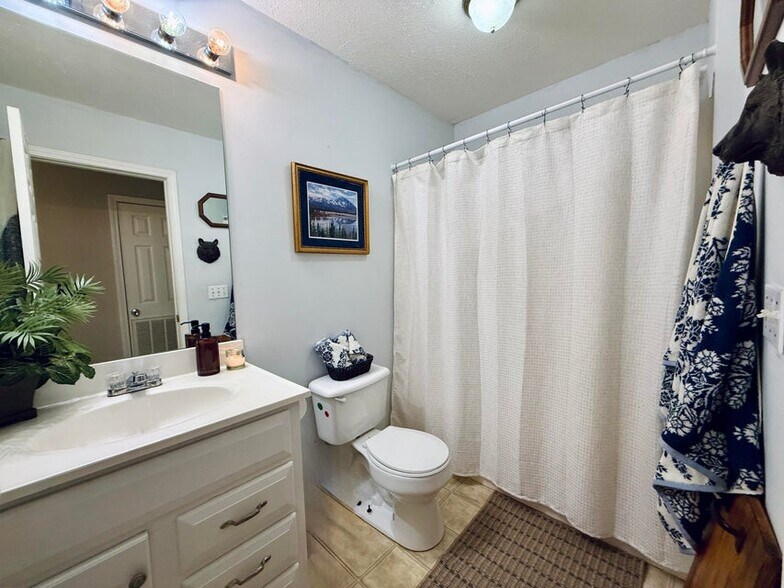 Building Photo - 1505 Gun Club Rd