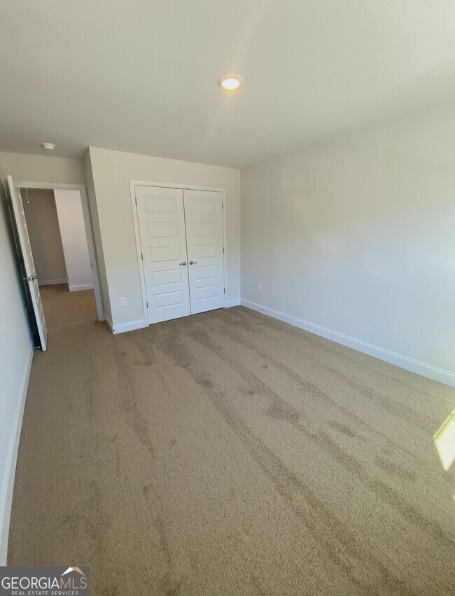 Building Photo - 210 Laney Dr