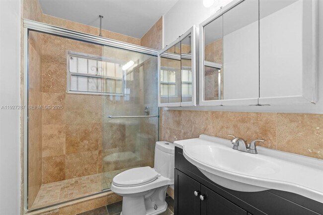 Building Photo - 10824 SW 132nd Cir Ct