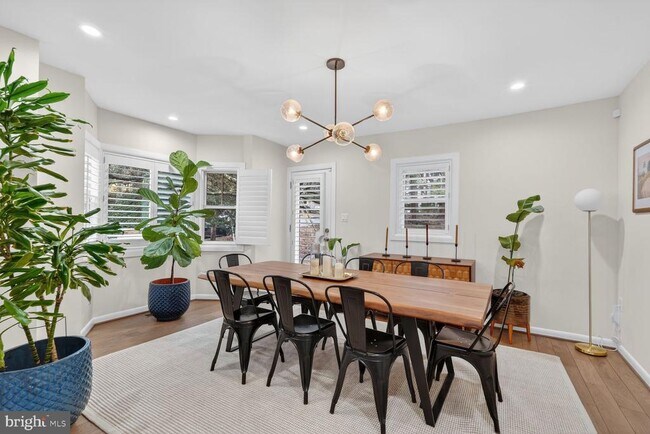 Building Photo - 5908 17th St NW