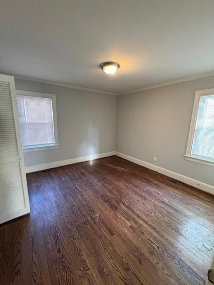 Building Photo - 2606 S Wright Rd