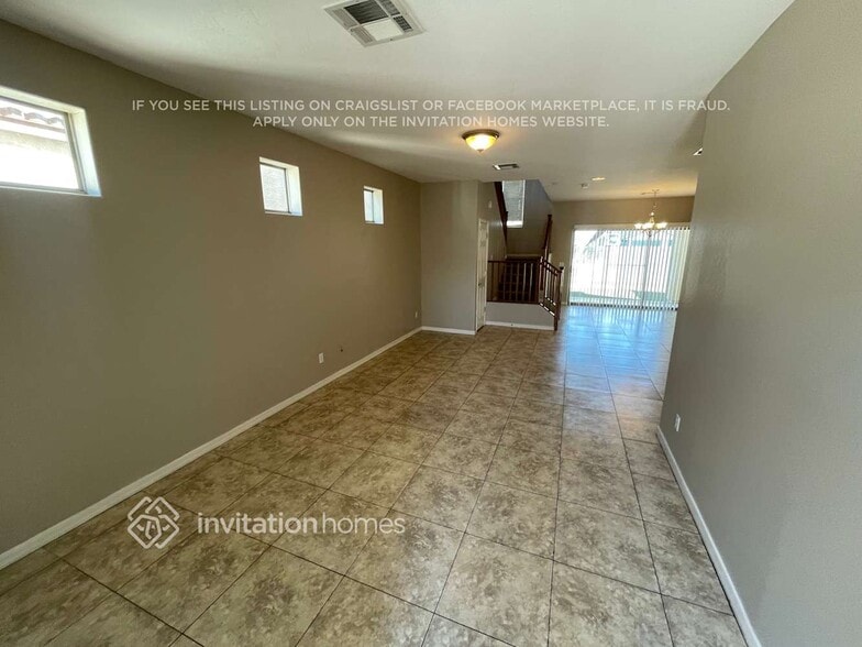 Building Photo - 10225 W Camelback Rd