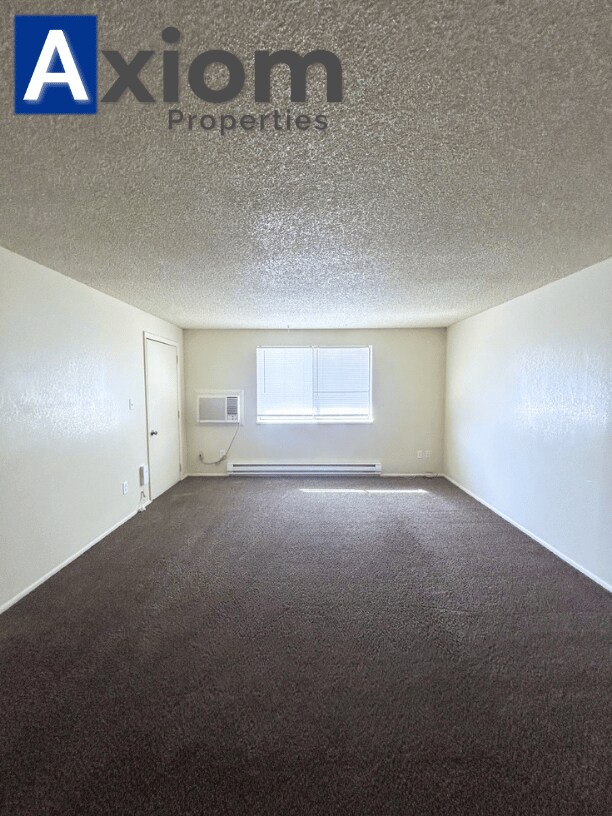 Building Photo - 2156 Marigold St