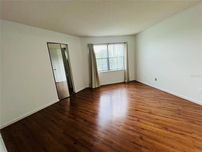 Building Photo - 4045 Atrium Dr