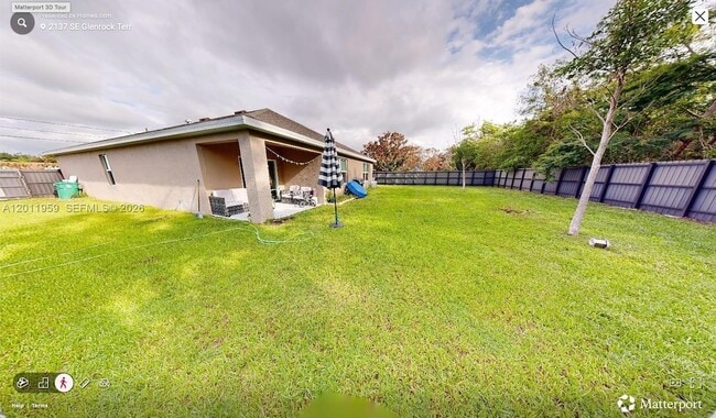 Building Photo - 2137 SE Glenrock Terrace