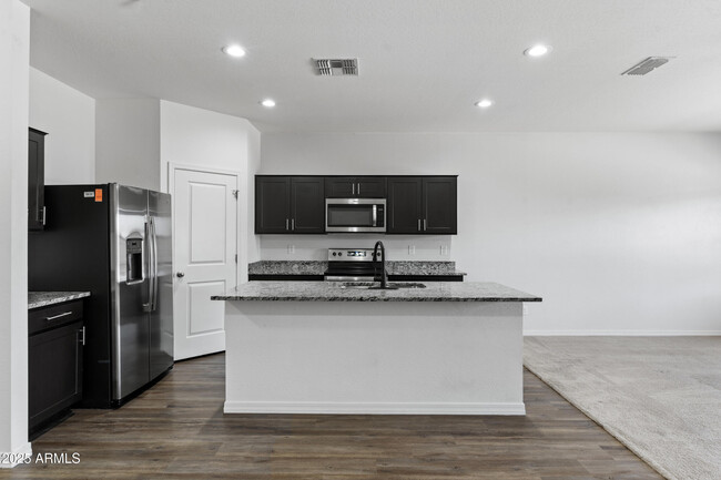 Building Photo - 390 S Verdad Ln