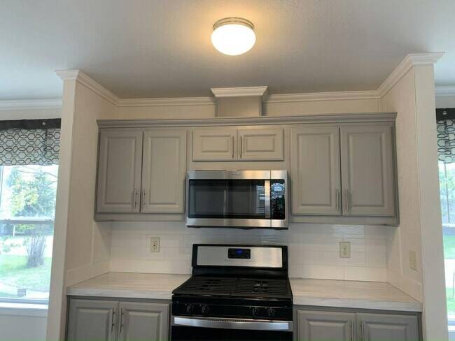 Building Photo - 206 Atlantic Ln