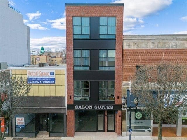 Building Photo - 491 Broadway