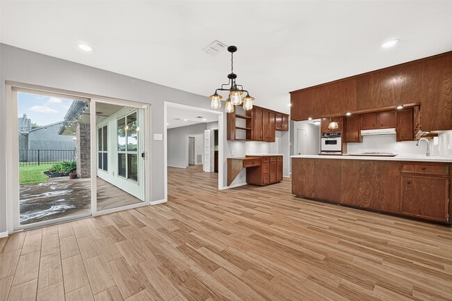 Building Photo - 2103 Winged Foot Dr