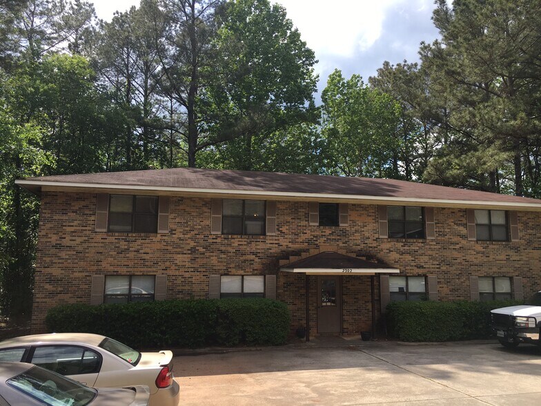 Primary Photo - 2302 Rocky Brook Rd