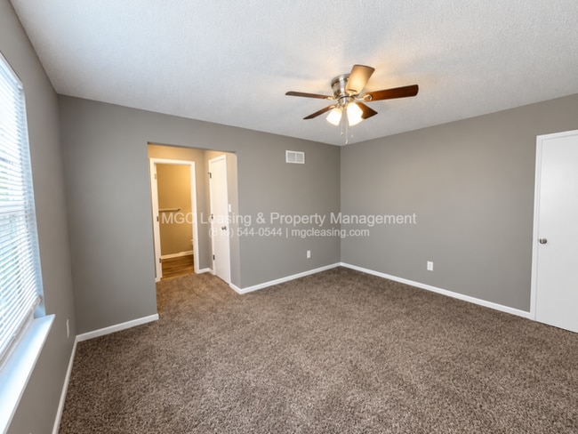 Building Photo - Beautifully Updated Home in Quiet Blue Springs Cul-de-Sac