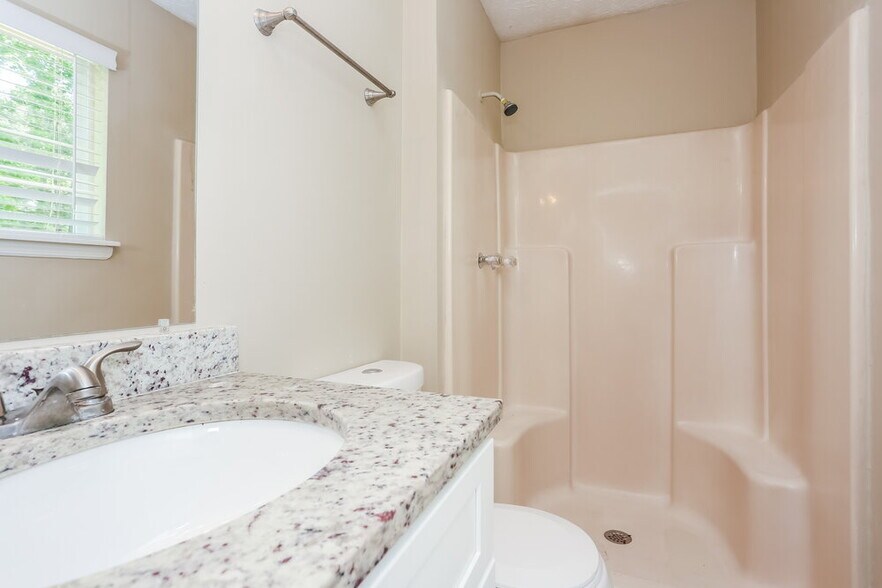 Building Photo - 900 Turtle Bend Ln