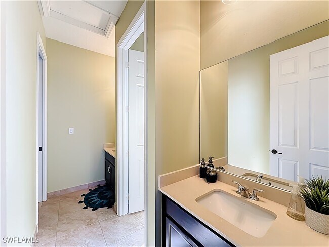 Building Photo - 5130 Monza Ct