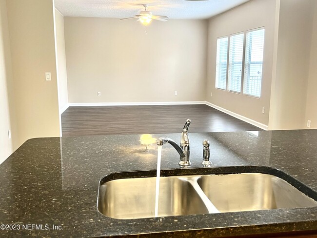 Building Photo - 15691 Tisons Blf Rd