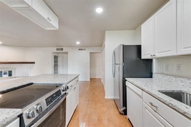 Building Photo - 515 Forestwood Dr