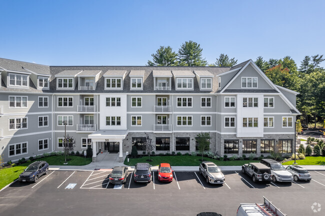 Building Photo - Aura at Medfield