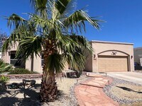 Building Photo - Rental - Terrific Location