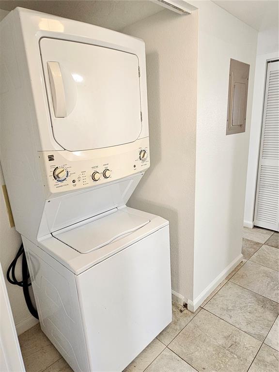 Building Photo - 499 Albee Farm Rd