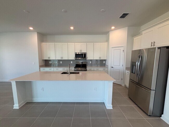 Building Photo - 5996 Shavasana Rd