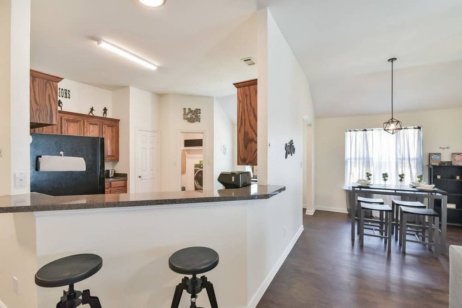 Building Photo - 4514 Ridgeway Dr