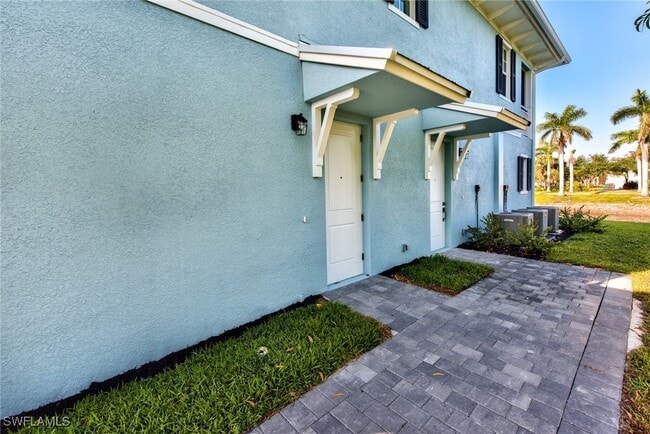Building Photo - 26300 Coco Cay Cir