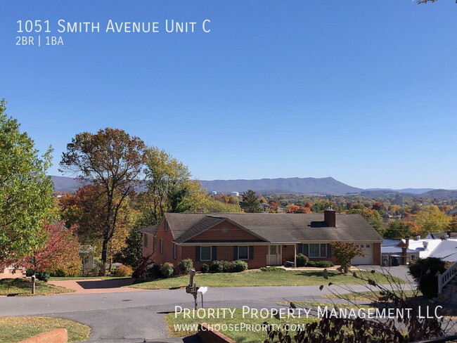 Building Photo - 1051 Smith Ave