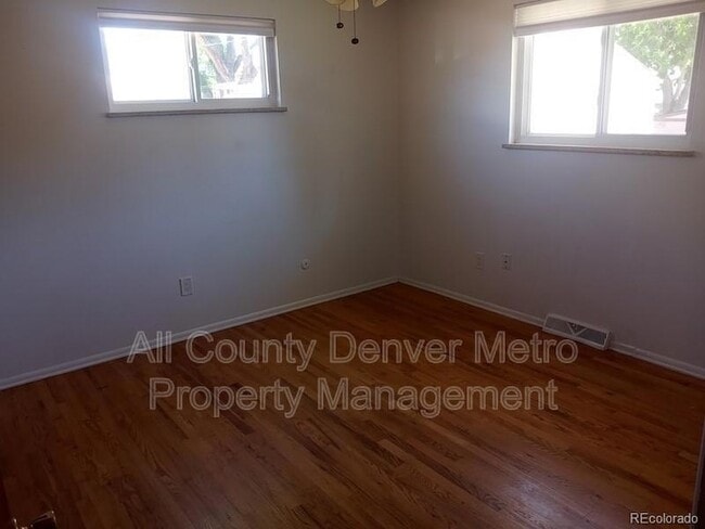 Building Photo - 1610 S Allison St