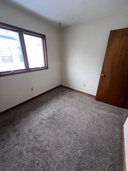 Building Photo - 150 Pacific St