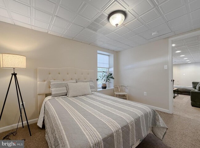 Building Photo - 23185 Pembrook Dr