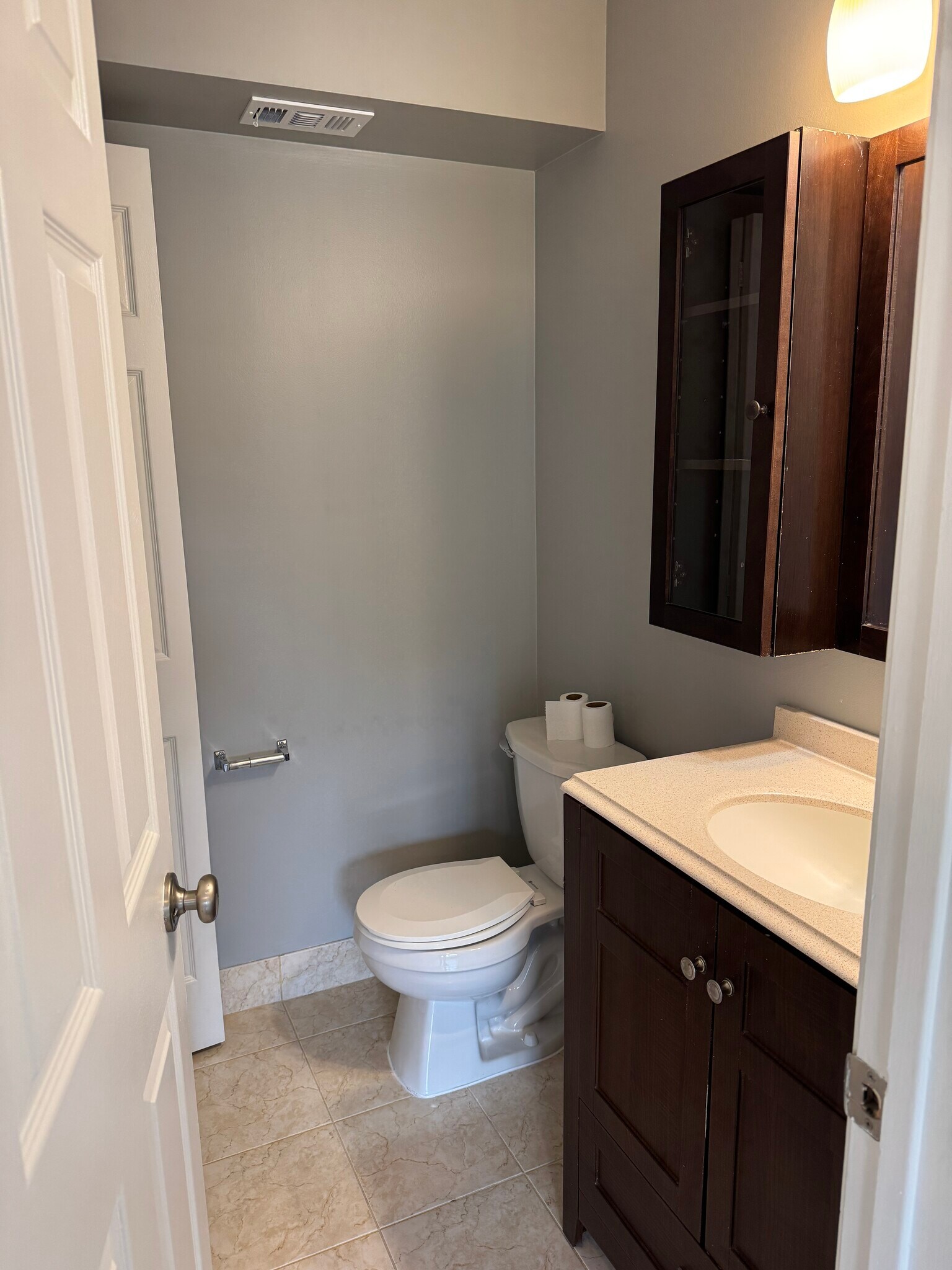 Building Photo - 1008 Barry Ct