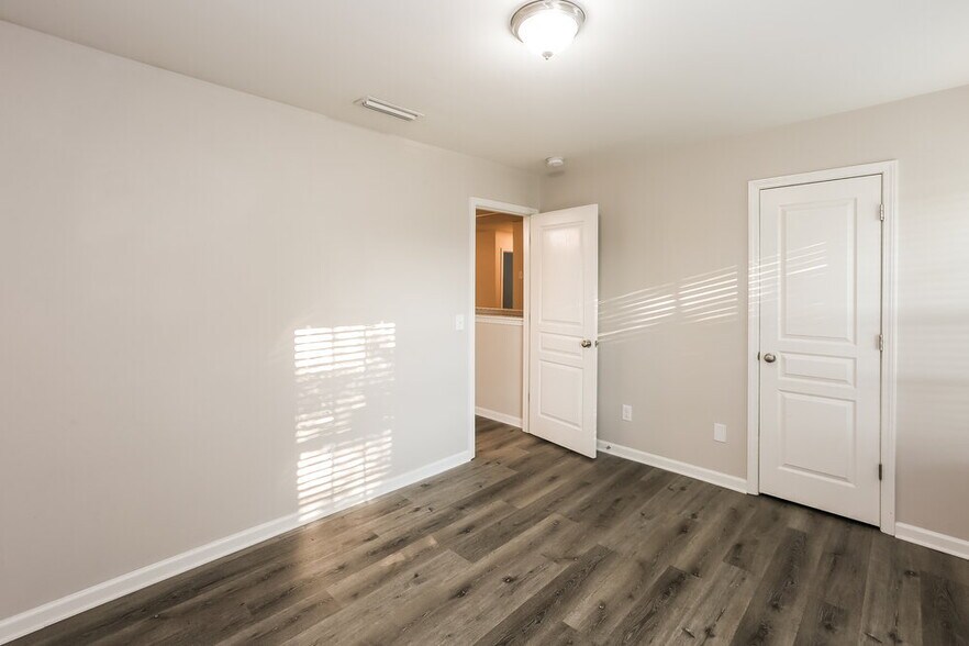 Building Photo - 10812 Maryanna Ct