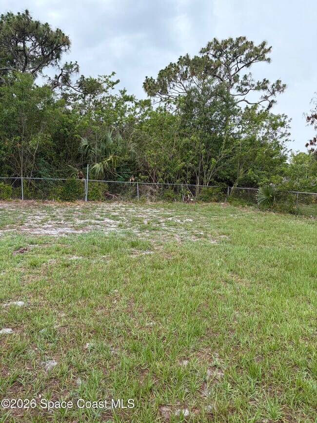 Building Photo - 1136 Minnet Ct NE