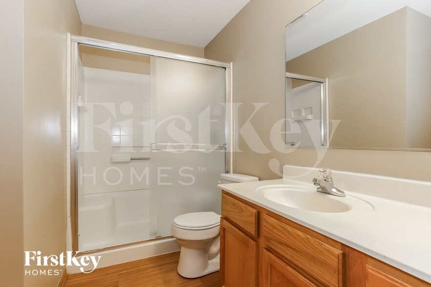 Building Photo - 3610 Forestview Dr