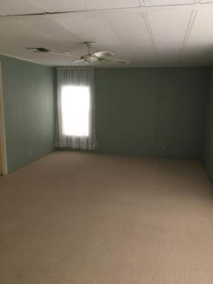 Building Photo - 7777 SE Continental Dr