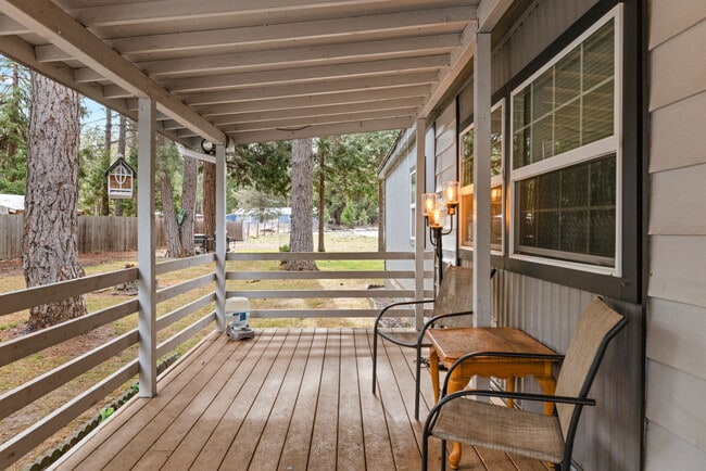 Building Photo - 18010 Ponderosa Ln