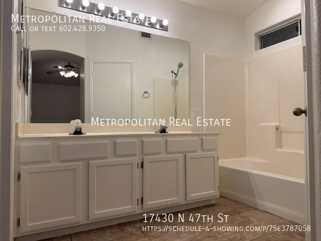 Building Photo - 17430 N 47th St